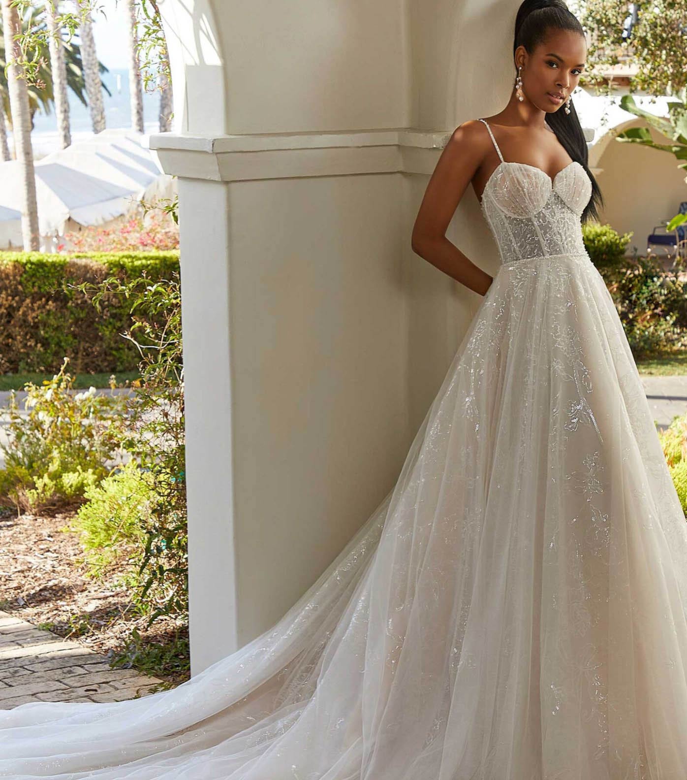 Lace Wedding Dresses & Gowns - Largest Selection - Kleinfeld | Kleinfeld  Bridal